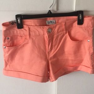 NWT! Coral Shorts🦩